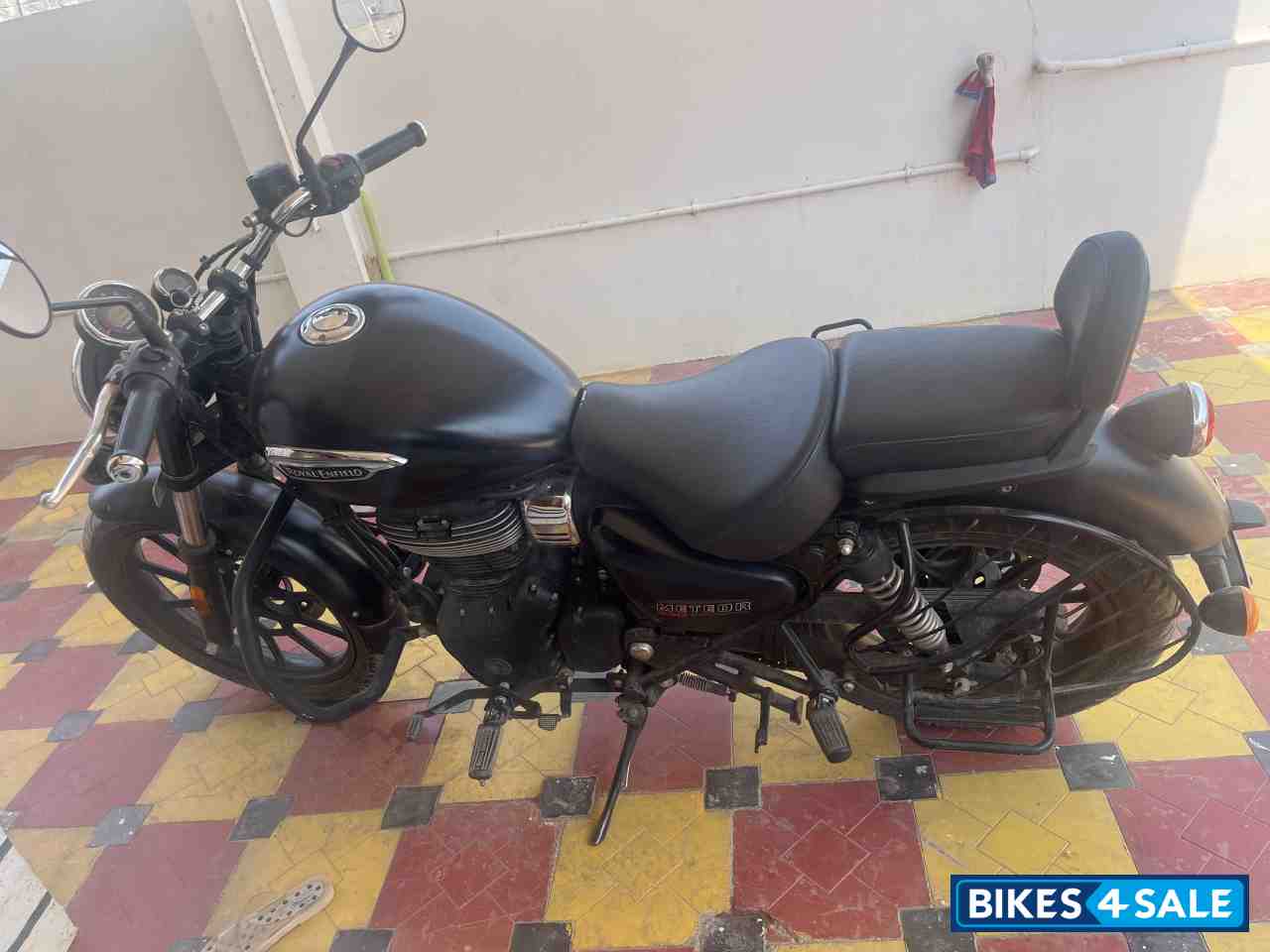 Royal Enfield Meteor 350 Stellar