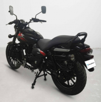 Bajaj Avenger Street 220