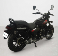 Bajaj Avenger Street 220