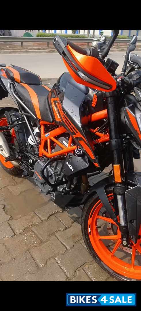 Dark Galwano Matt KTM Duke 250 2022