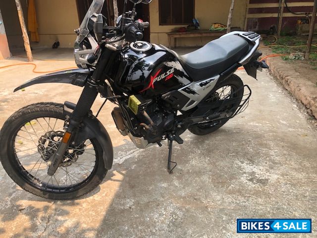 Black Hero XPulse 200