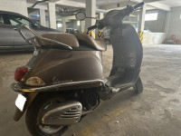 Vespa Elegante