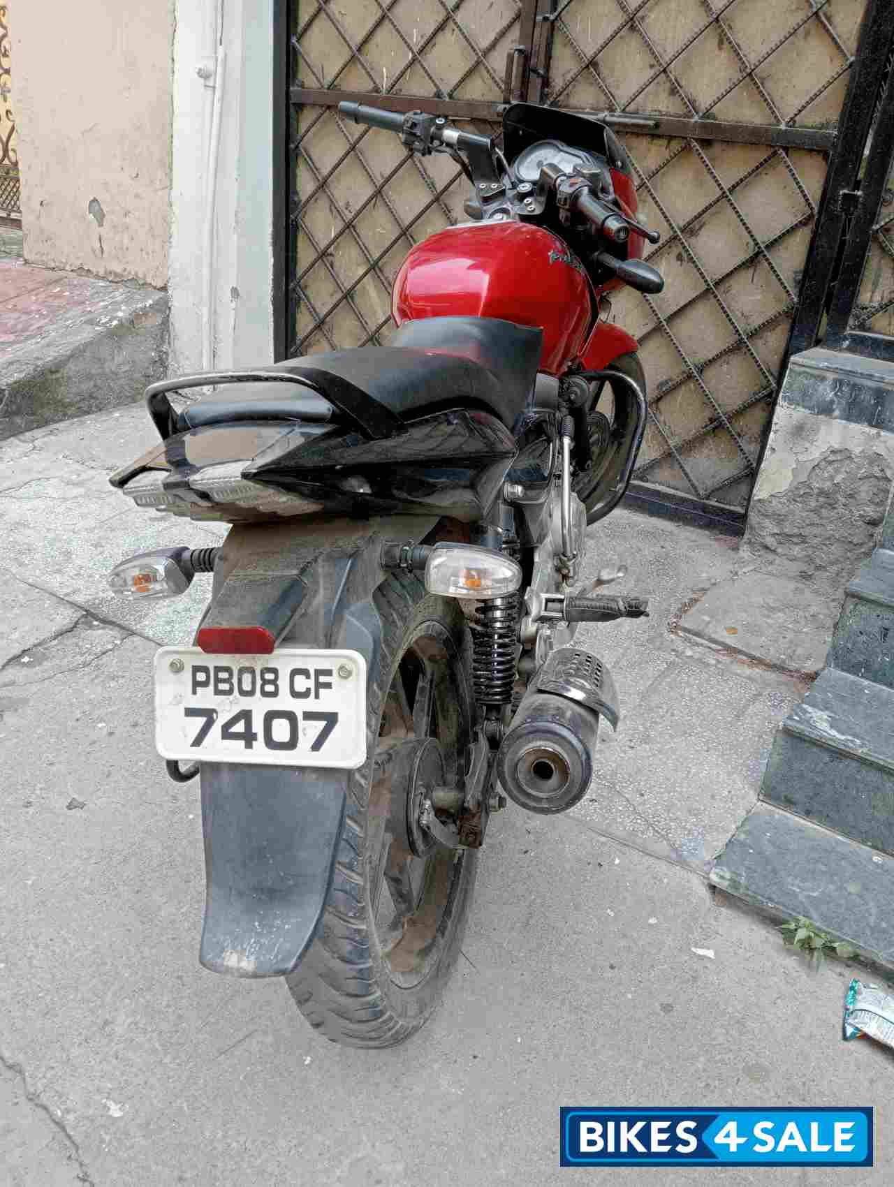 Red Bajaj Pulsar 150