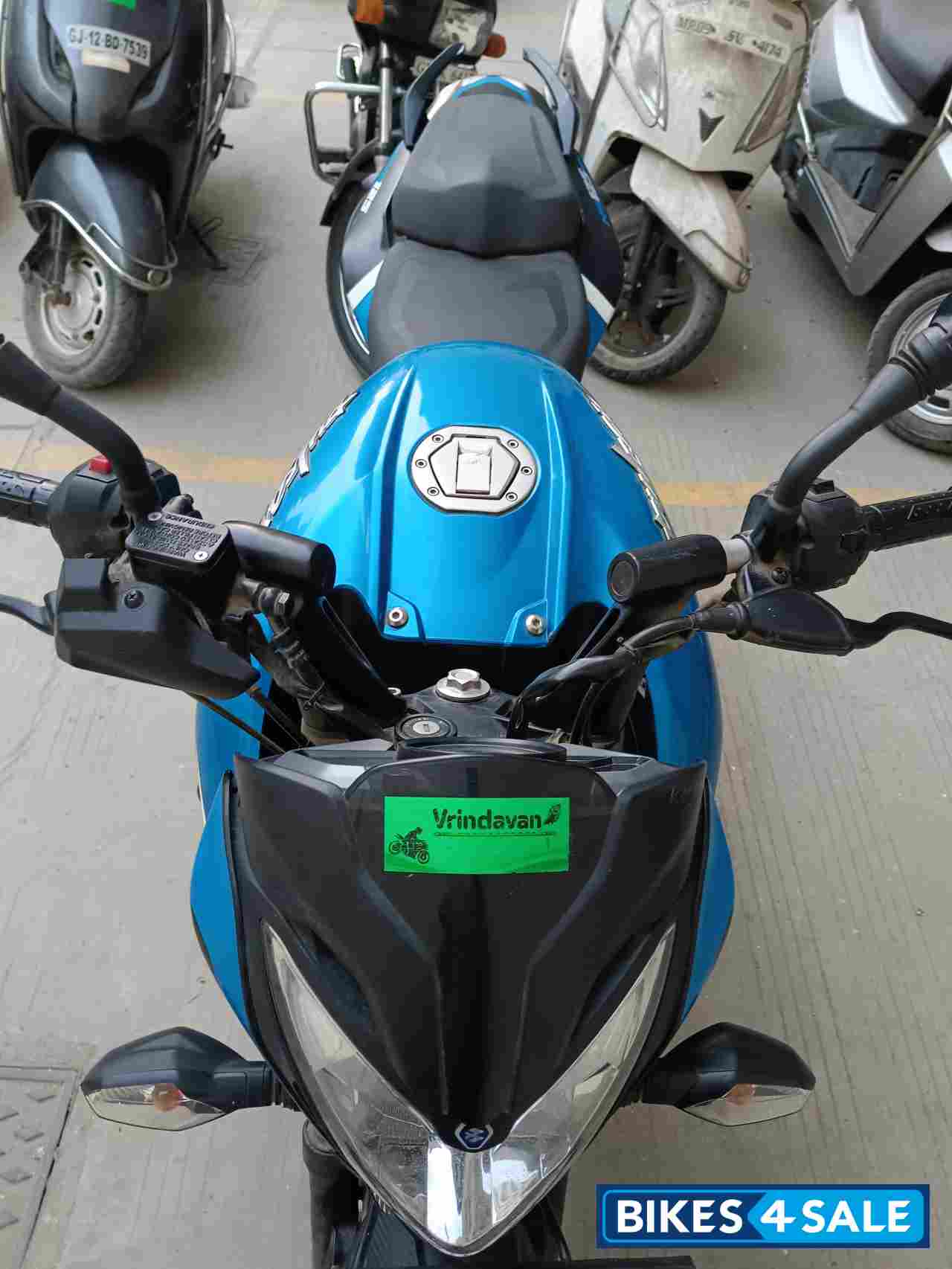 Blue Bajaj Pulsar NS 125