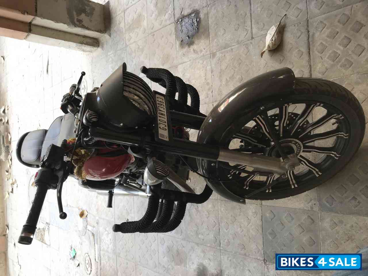 Red Royal Enfield Classic 350 Redditch Red