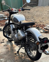 Royal Enfield Classic 350 2017 Model
