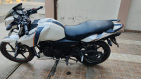 White TVS Apache RTR 160