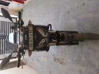 Black TVS Raider 125