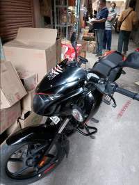 Bajaj Pulsar 125