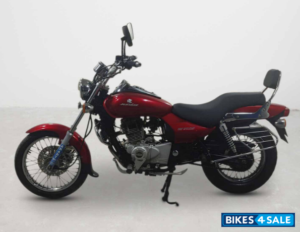 Bajaj Avenger 180 DTS-i