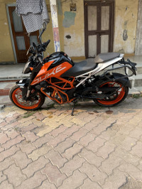 KTM Duke 390