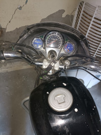 Hero Super Splendor 2012 Model