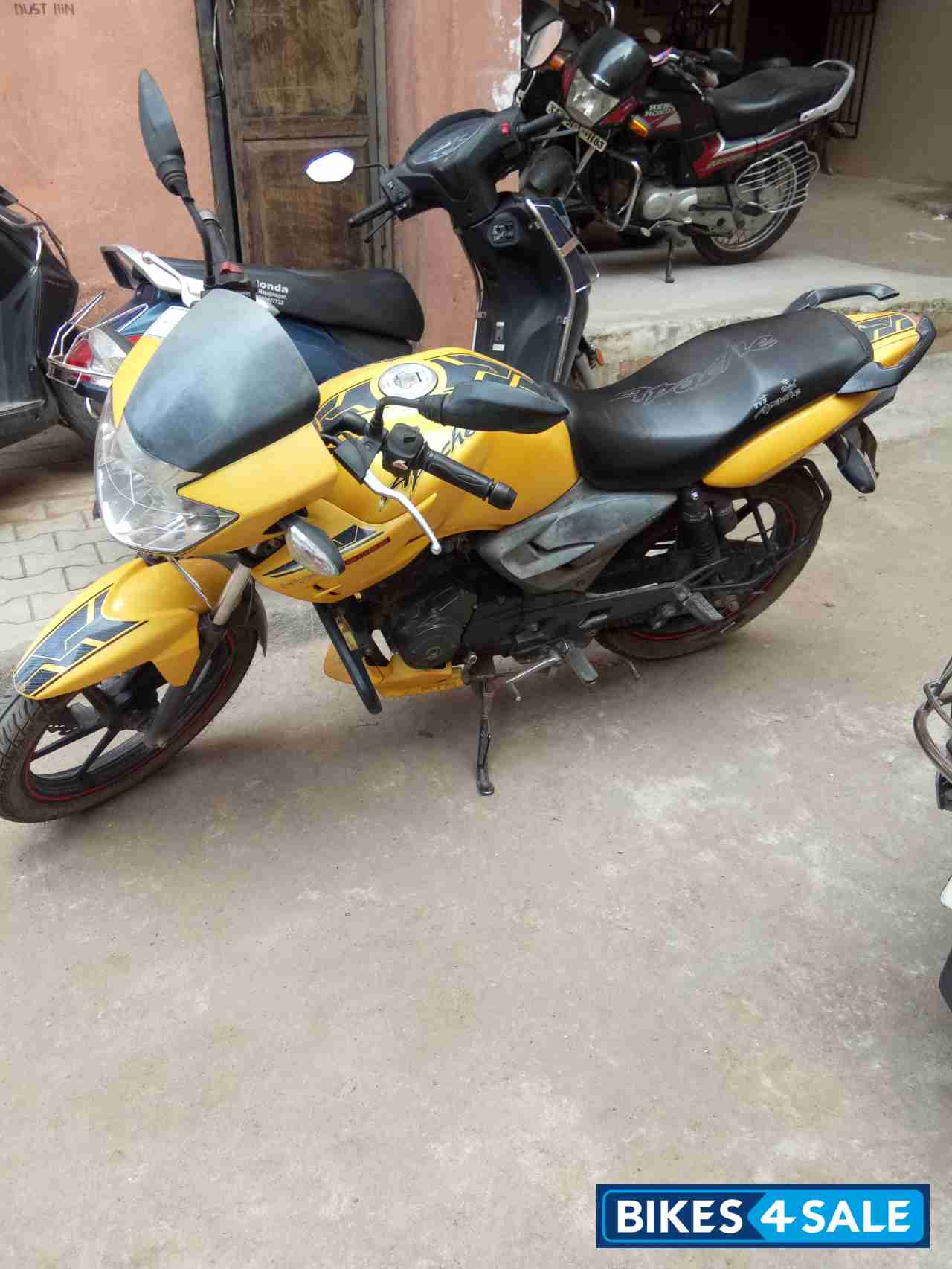 TVS Apache RTR 160