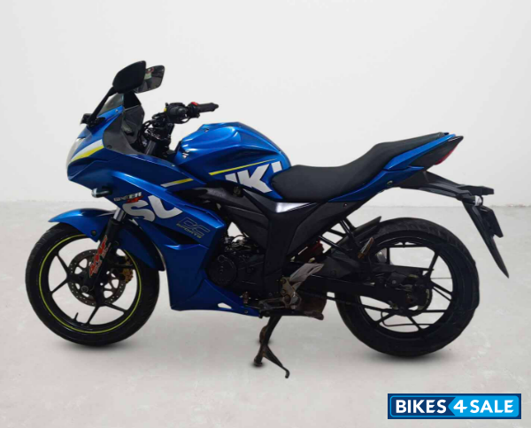 Suzuki Gixxer SF