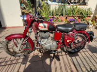 Maroon Royal Enfield Classic 500