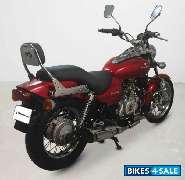 Bajaj Avenger 180 DTS-i