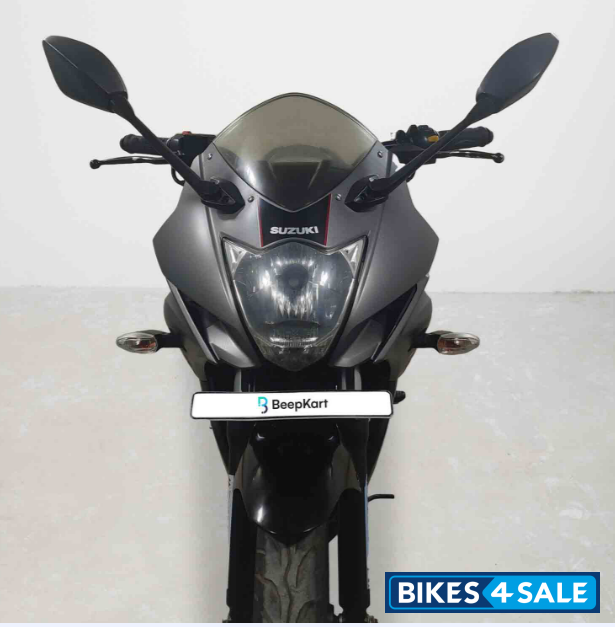 Suzuki Gixxer SF