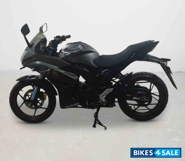 Suzuki Gixxer SF