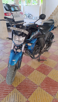 Blue Yamaha FZ-S FI V2