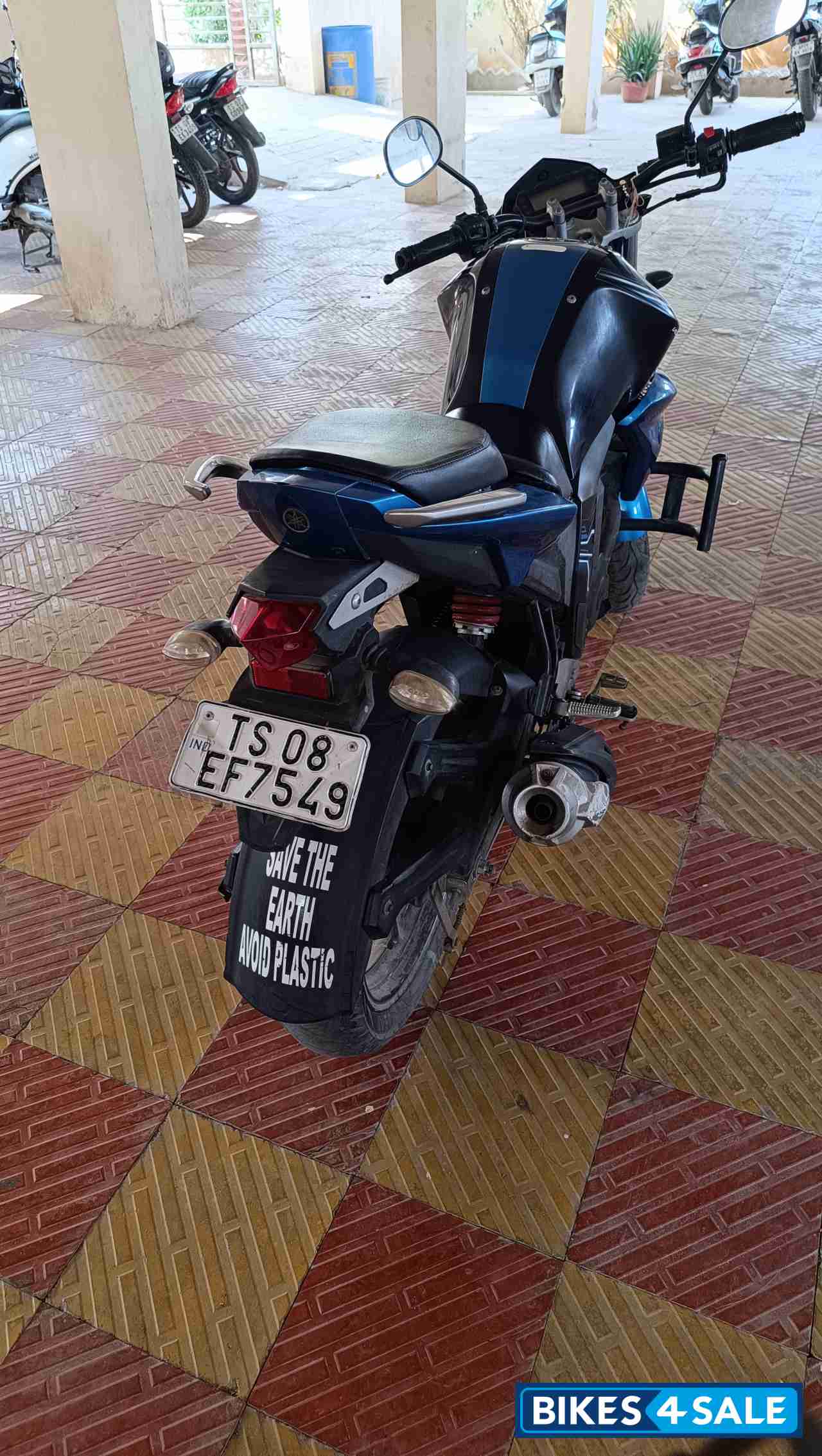 Blue Yamaha FZ-S FI V2