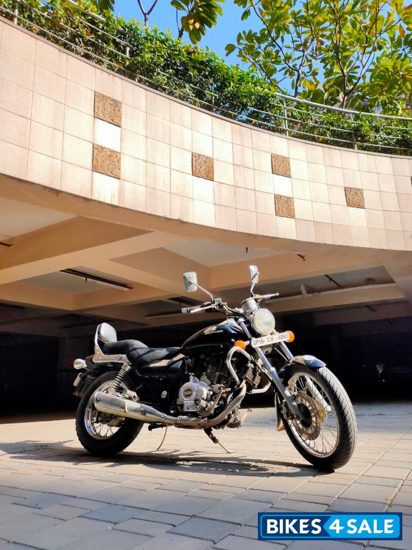 Bajaj Avenger 220 DTS-i
