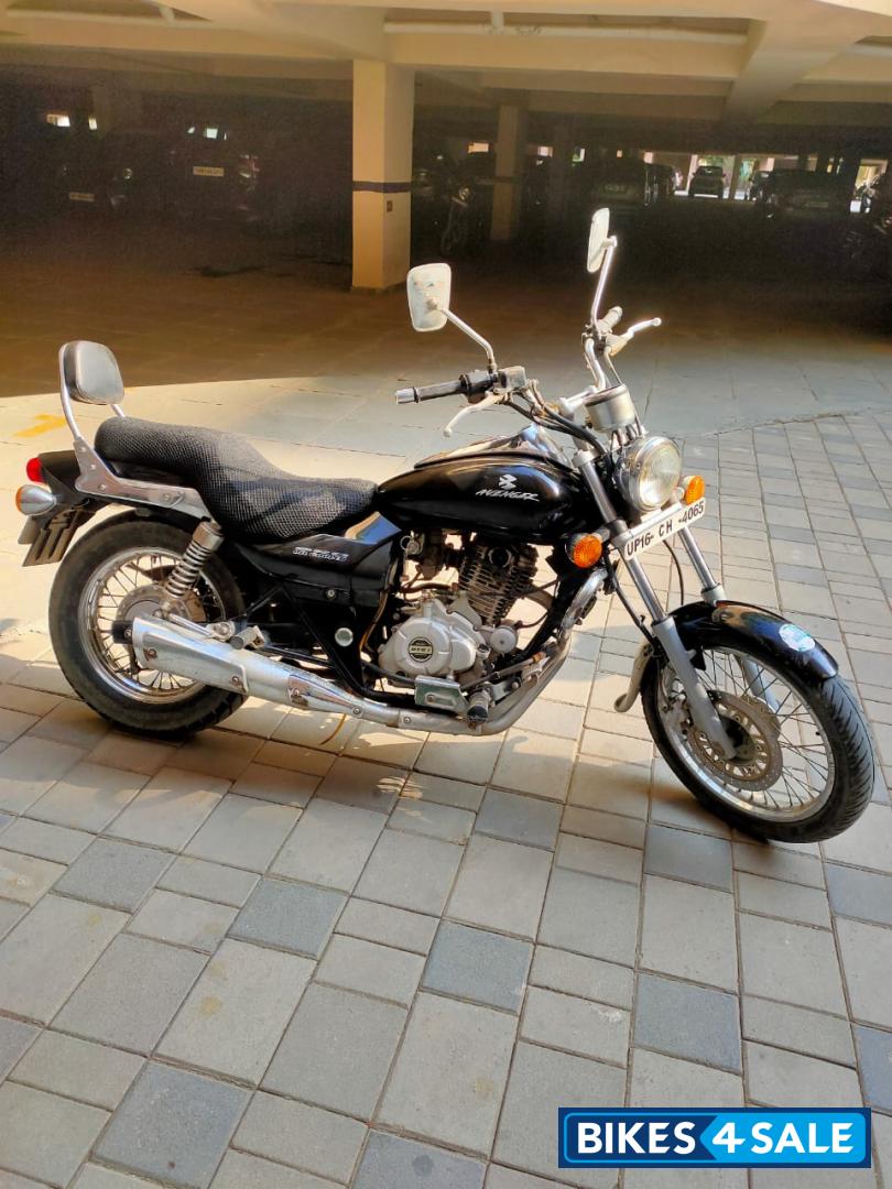 Bajaj Avenger 220 DTS-i