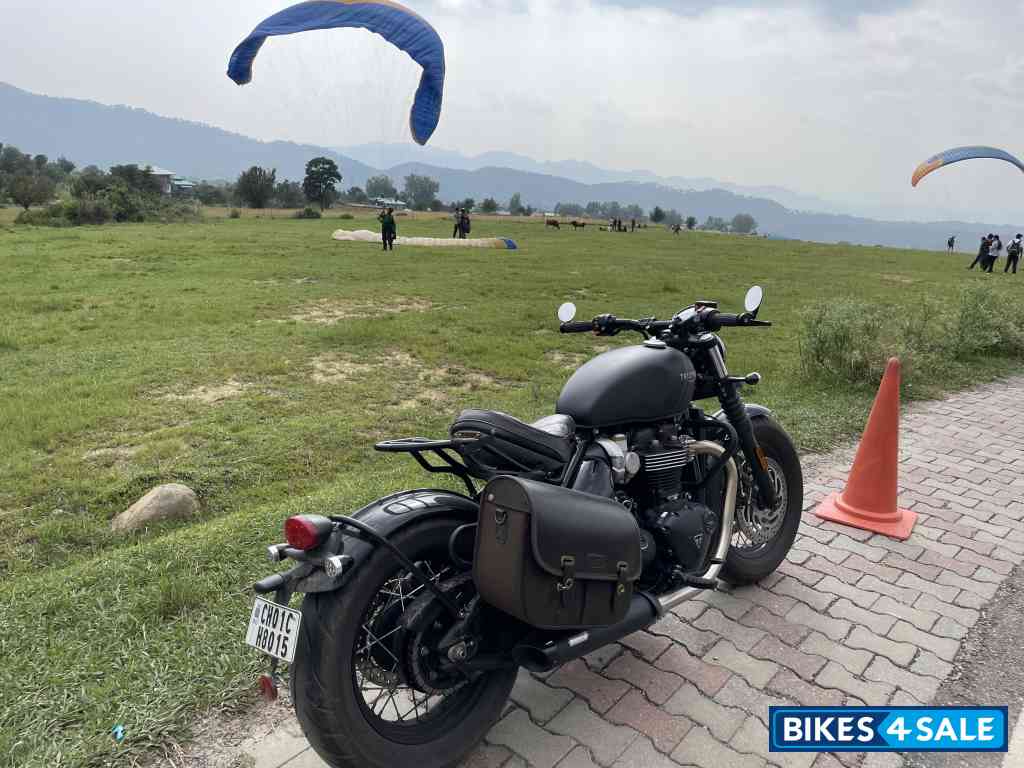 Triumph Bonneville Bobber 2021