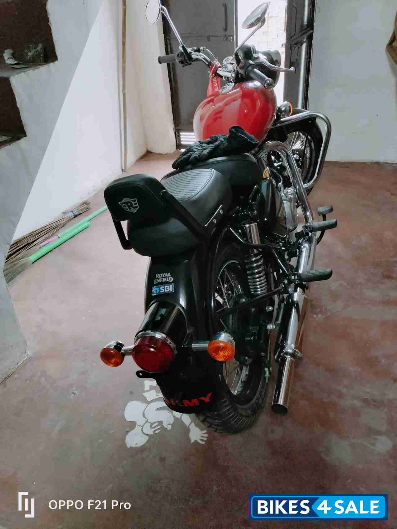 Royal Enfield Classic 350 Redditch Red