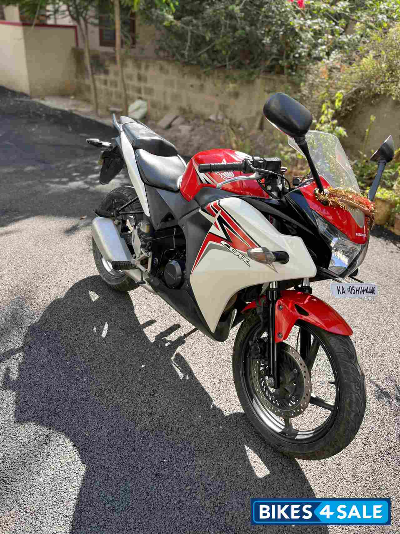 Honda  CBR 150R