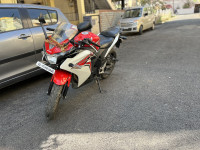 Honda  CBR 150R