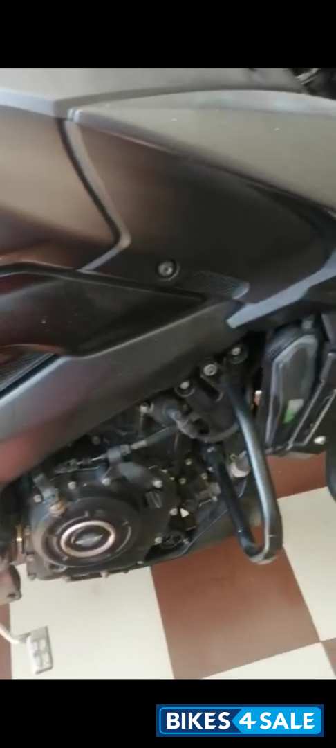 Bajaj Dominar 400 Disc