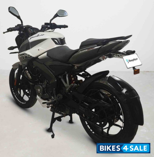 Bajaj Pulsar NS200