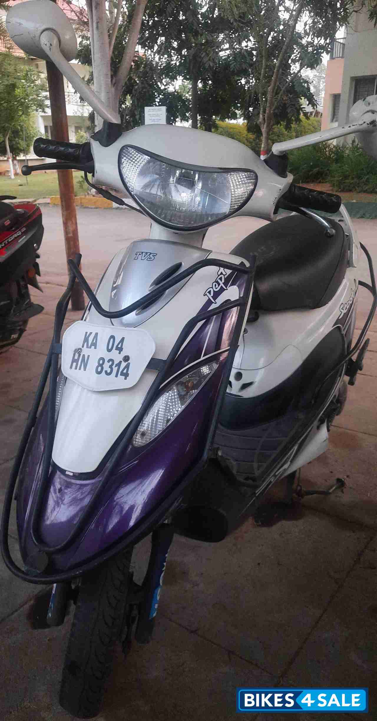 White TVS Scooty Pep Plus White TVS Scooty Pep Plus