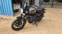 Royal Enfield Hunter 350 Metro
