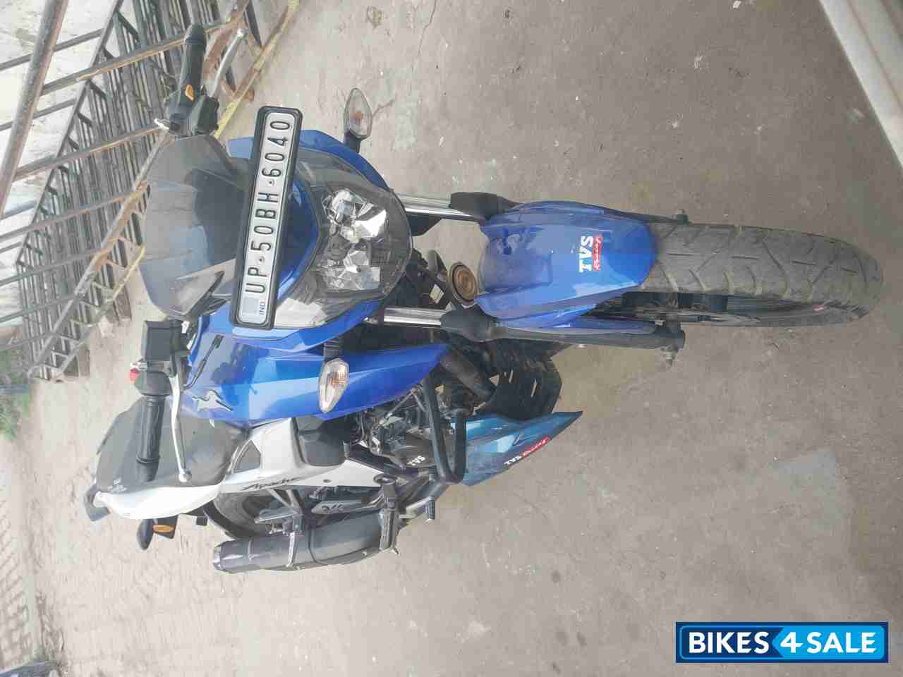 Blue/white TVS Apache RTR 160 4V