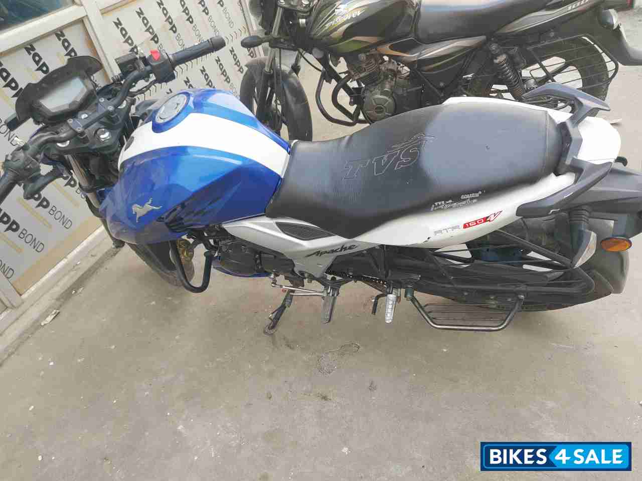 Blue/white TVS Apache RTR 160 4V