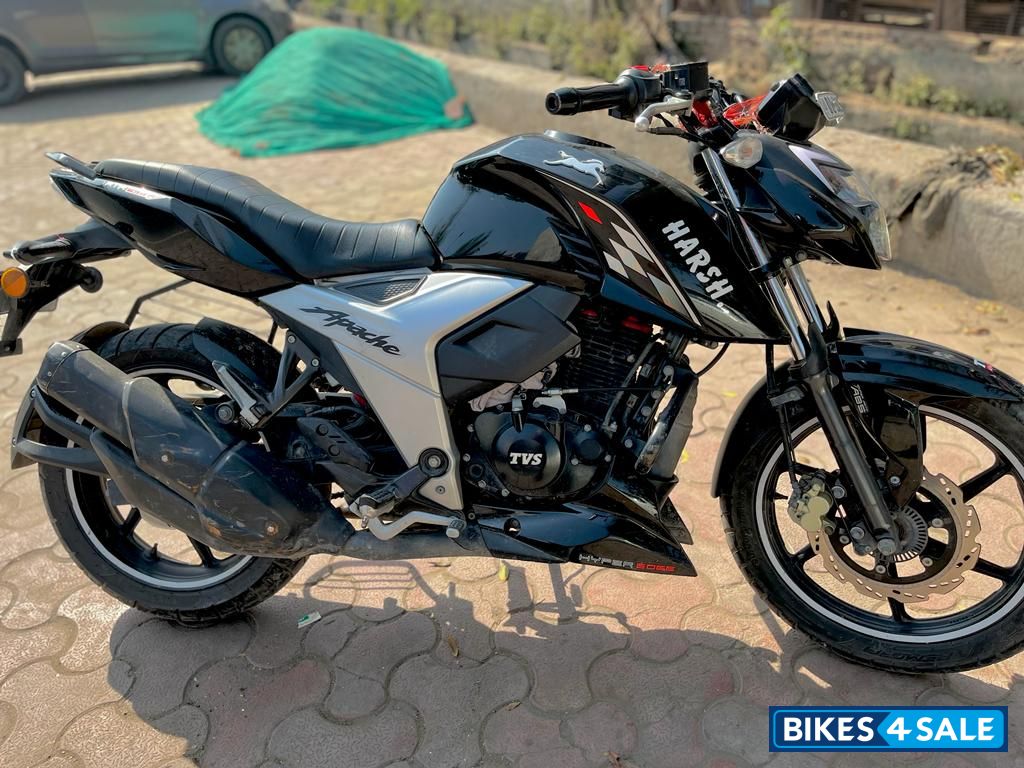 TVS Apache RTR 160 4V BS6