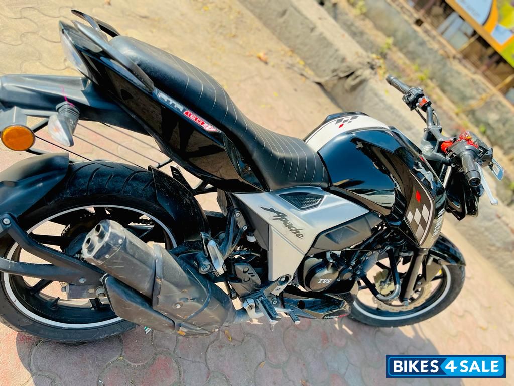 TVS Apache RTR 160 4V BS6