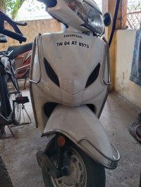 White Honda Activa 4G