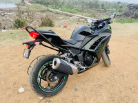 Ebony Kawasaki Ninja 300 BS6 2022