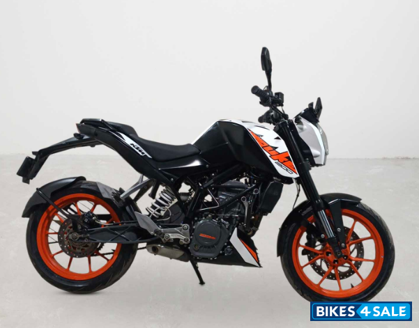 KTM Duke 200