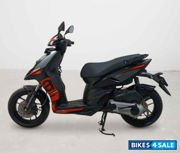 Aprilia SR 160 Std ABS