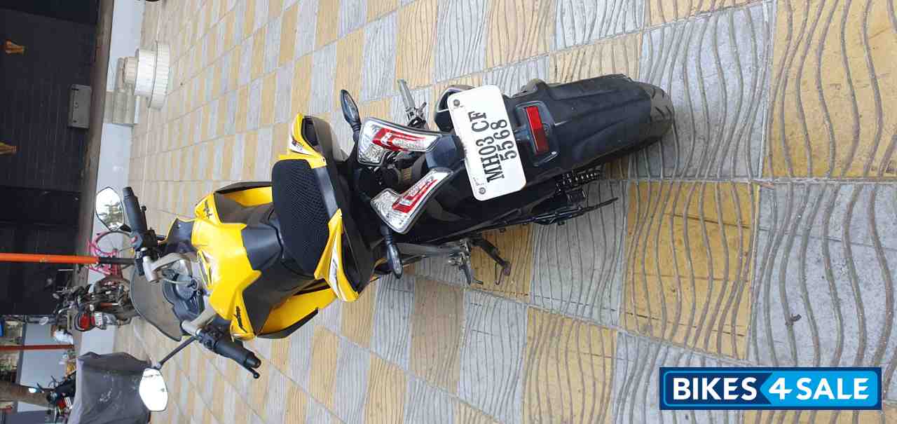 Yellow Bajaj Pulsar RS 200 ABS