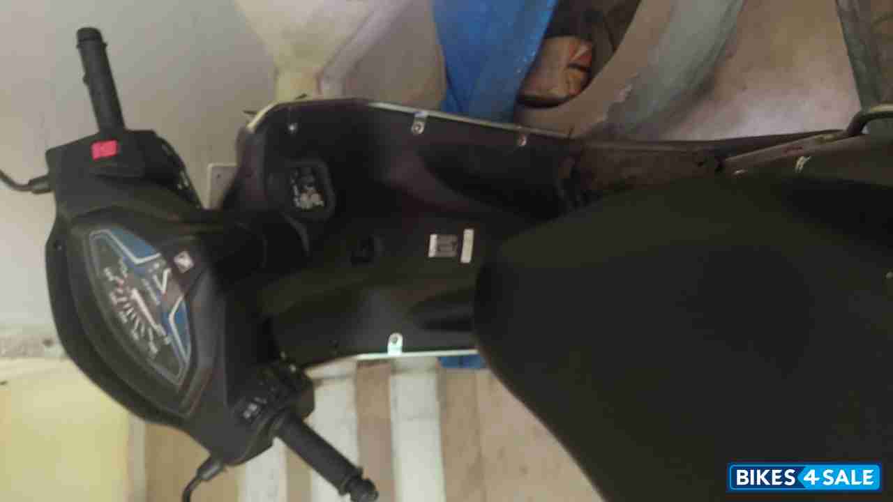 Gray Honda Activa 6G