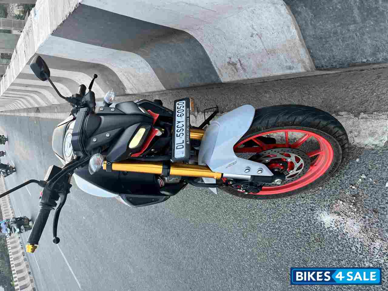 White & Orange Yamaha MT-15 Ver 2.0