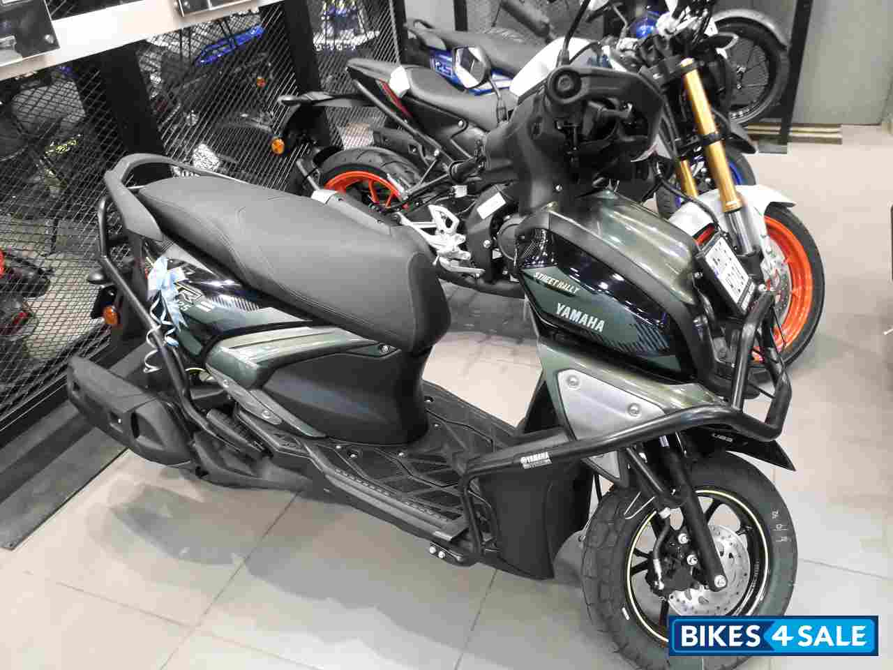 Yamaha Cygnus Ray ZR Street Rally