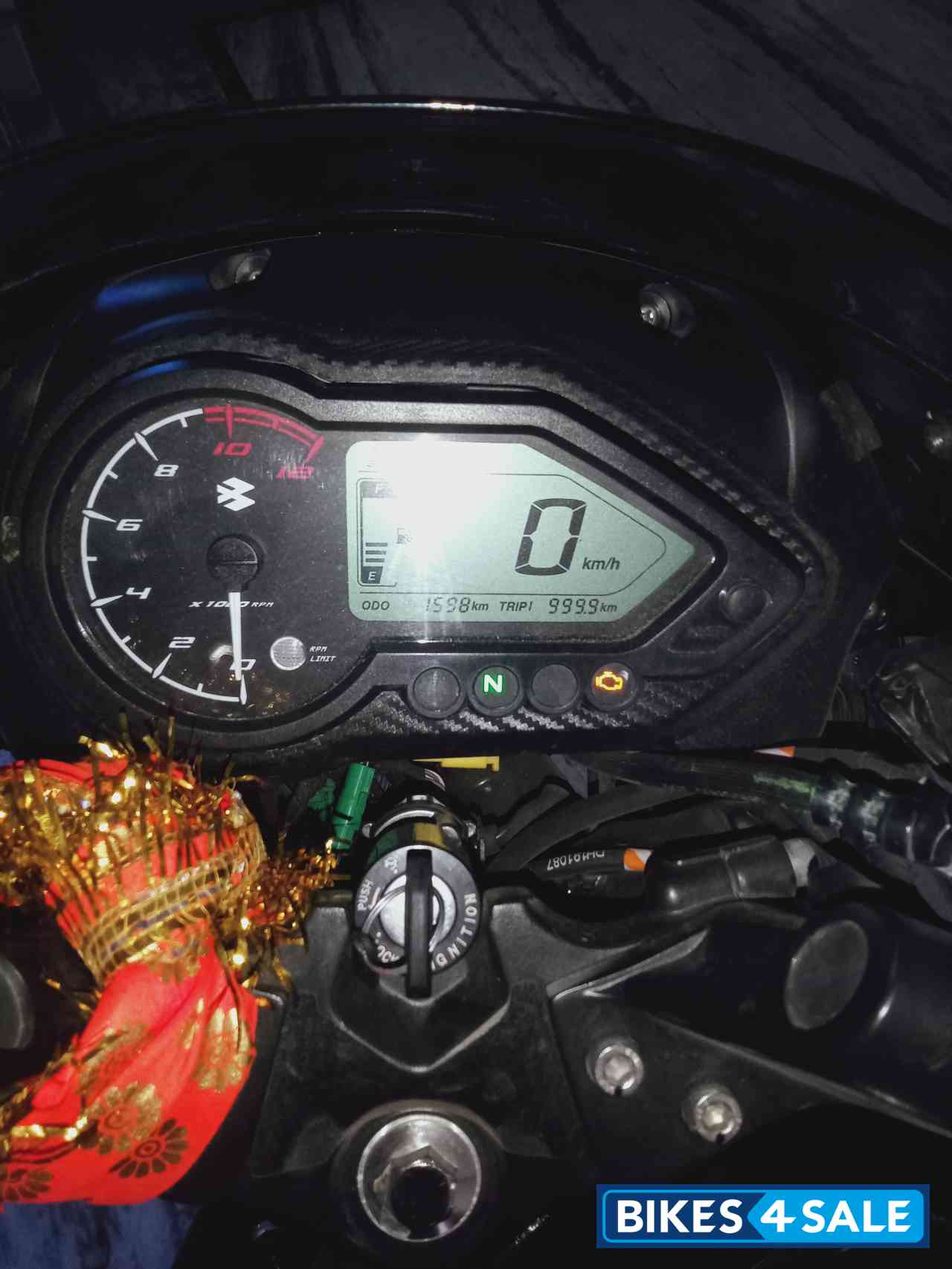 Bajaj Pulsar 125 Split Seat