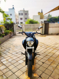 Red Black Suzuki Intruder 150