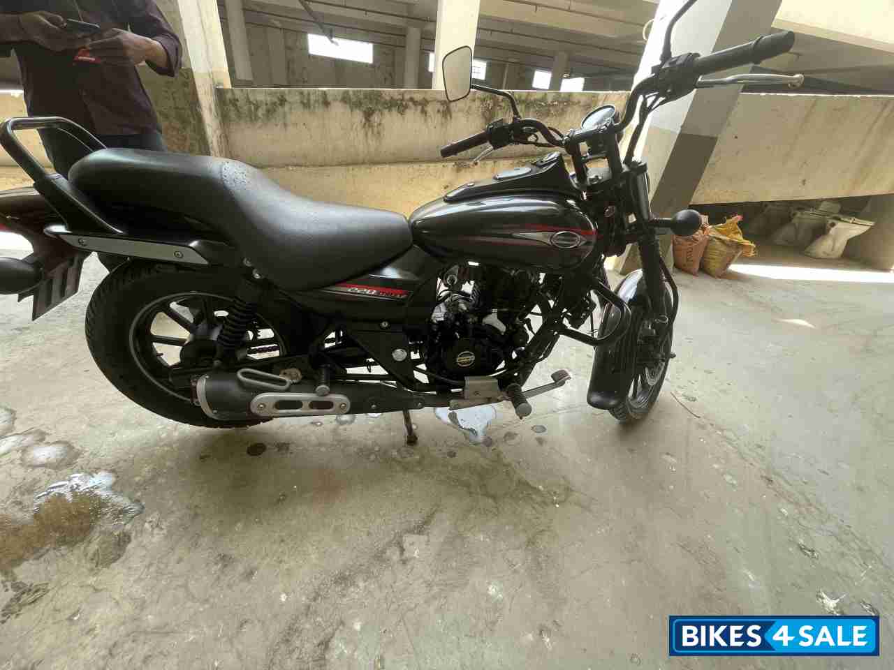 Bajaj Avenger 220 DTS-i