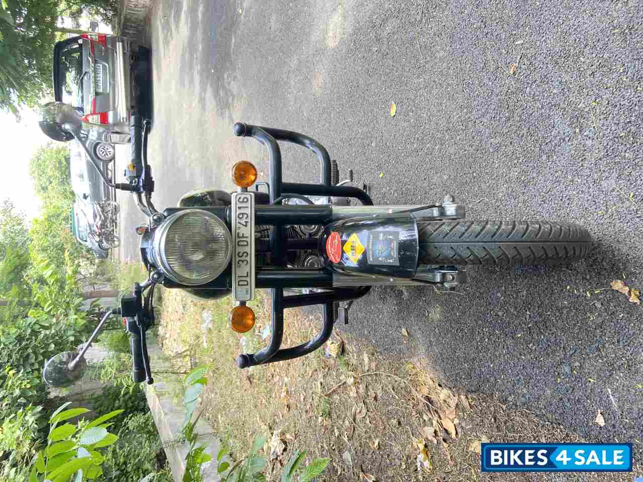 Black Royal Enfield Classic 350 Black Royal Enfield Classic 350